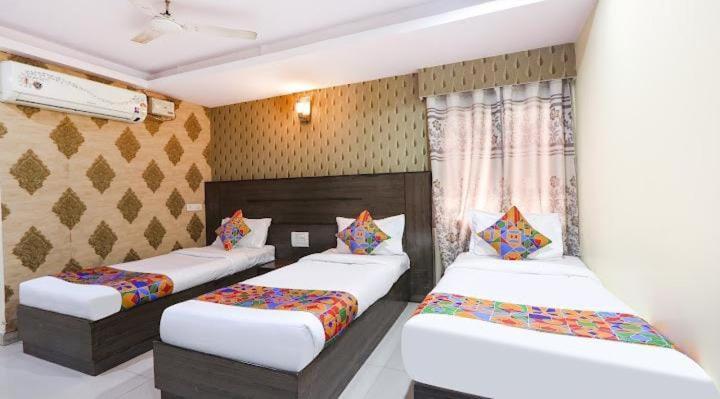 Blossoms Rooms Hotel Mdmr- Free Lunch Or Dinner- Lakdikapul Hyderabad Exterior photo